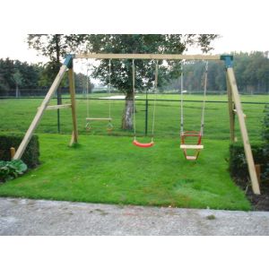 Drievoudige schommel